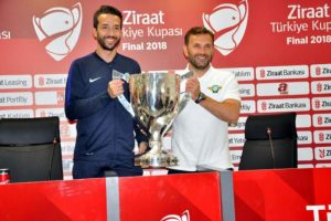 Okan Buruk: ''Kupayı kazanarak Avrupa'ya gitmek ayrı bir gurur olacak''