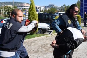 PKK'lı teröristlerin davasında 4 tahliye