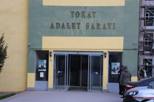 4 avukat ve 1 ihraç hakime FETÖ'den gözaltı kararı