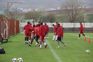 Samet Aybaba: ''Sezonu son maçla taçlandırmak istiyoruz''