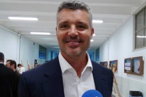 Sadettin Saran kimi desteklediğini açıkladı