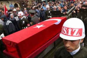 Şehit eşe hüzünlü veda!