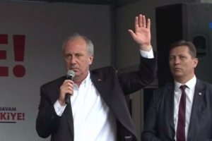 Muharrem İnce Hakkari'de konuştu: Bayrak tektir