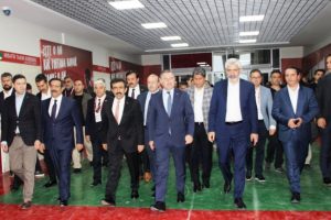 Bakan Bak, Diyarbakır Stadyumu'nda incelemelerde bulundu