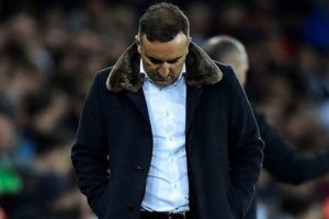 Carlos Carvalhal yine yolcu!
