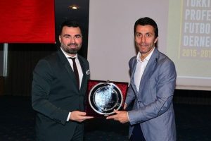 TPFD'de başkan yeniden Hakan Ünsal seçildi
