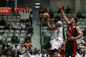 Beşiktaş evinde kazandı