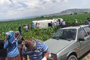 Bakanın katıldığı törenden dönüyorlardı: 14 yaralı