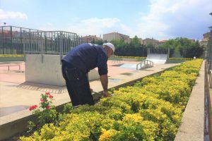 Bursa Gemlik'te park ve bahçeler yenileniyor