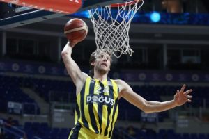 Fenerbahçe Doğuş sezonu lider tamamladı