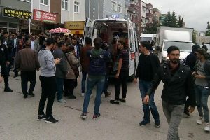 Oy kullanan Iraklılar kavga etti: 1 yaralı