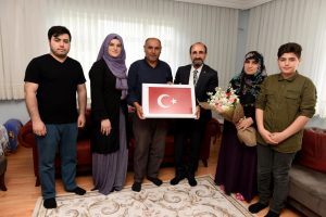 Bursa'da şehit annelerine Anneler Günü ziyareti