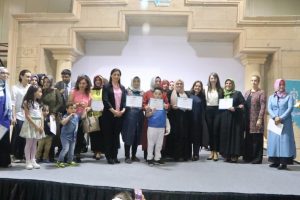 Anne Okulu mezunlarını verdi