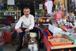 Bursa'da kazancının hepsini Mehmetçik Vakfı'na yatırıyor