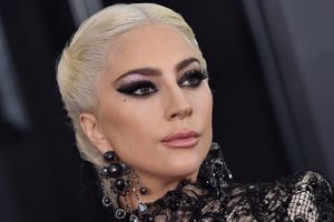 Lady Gaga kozmetik sektörüne giriyor