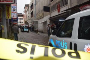 Otoparkta kavga: 1 ölü, 1 yaralı