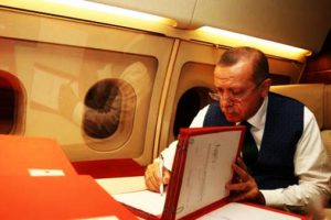 Erdoğan vekil listesini uçakta hazırladı