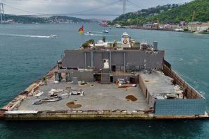 Galatasaray Adası kaderini bekliyor