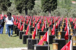 Soma şehitleri 4. yılında anılıyor