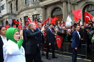 Cumhurbaşkanı Erdoğan'a Londra'da yoğun ilgi!
