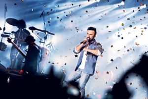 Tarkan'a 12 bin kişilik vokal