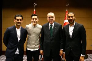 Almanya Futbol Federasyonu Başkanı'ndan tepki çekecek açıklamalar
