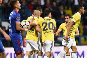 Fenerbahçe, Karabük'te farklı kazandı!