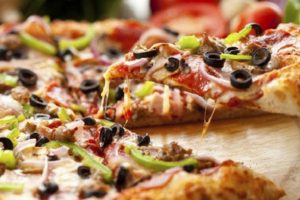 150'den fazla şubesi olan Türk pizzacıya sürpriz talip çıktı!
