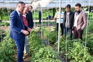 Bursa İnegöl Belediye Başkanı Taban: ''Tarım modası geçmeyen tek sektördür''