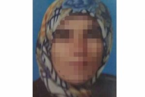 Zihinsel engelli kızına cinsel istismarda bulunan anne...