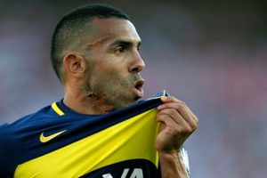 Carlos Tevez futbolu bırakıyor