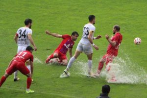 Düzcespor play-off finaline yükseldi