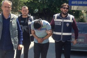 İşçi elbisesi giyip, daha önce çalıştığı yeri...