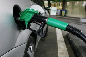 Benzin ve motorine yeni zam gündemde