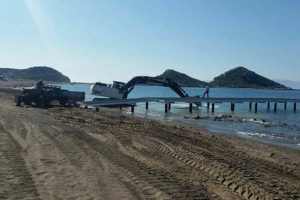 Koruma altındaki sahile bunu yaptılar