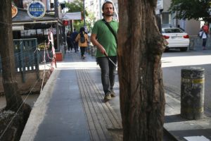 'Engelli yürüyüş bantları engeller ile son bulmasın'