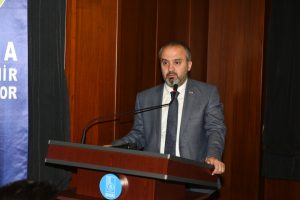 Alinur Aktaş, Bursa Büyükşehir Belediyespor Kulübü başkanlığına yeniden seçildi