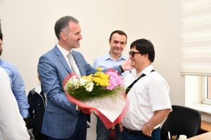 Bursa İnegöl Belediye Başkanı Taban engelli öğrencileri ağırladı