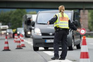 Almanya'da yeni polis yasası tartışmaya yol açtı