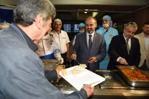 Bursa'da ilk iftarda gelenek bozulmadı