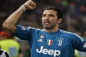 Gianluigi Buffon İngiltere yolunda