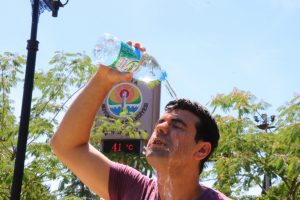Adana'da termometreler 41 dereceyi gösterdi