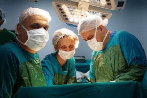 Bursa'da yaşlı kadının organları 3 hastaya umut oldu