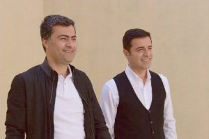 Demirtaş: Kimseye Ahmet Hakan'ın gazına gelip...