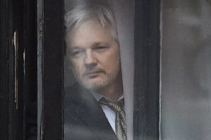 Assange için ekstra güvenlik kaldırıldı