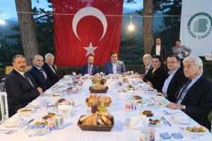 Bursa Çimento, çalışanlarına iftar verdi