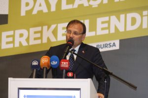 Başbakan Yardımcısı Çavuşoğlu Bursa'da iftar yemeğine katıldı