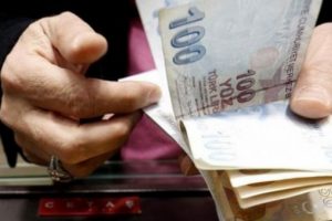 Emekliye ikramiye onların da yüzünü güldürdü!