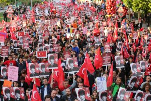 Bursa geleceği için yürüyor!
