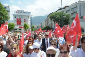 CHP Bursa: Bu ruhu yok etmelerinin imkanı yok